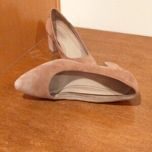 AEROSOLES Silver Star Suede Pump, Size 7.5M, Tan